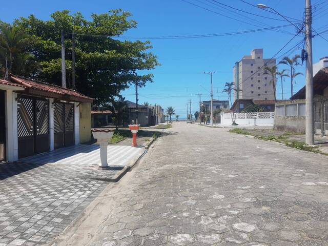 Casa para Venda em Mongaguá - 2