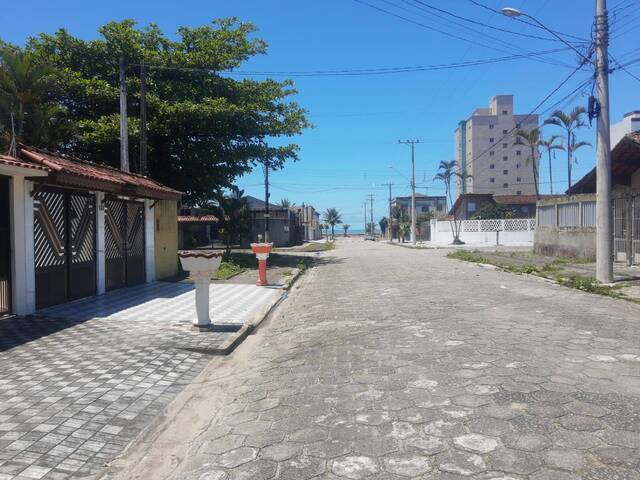 Casa para Venda em Mongaguá - 2