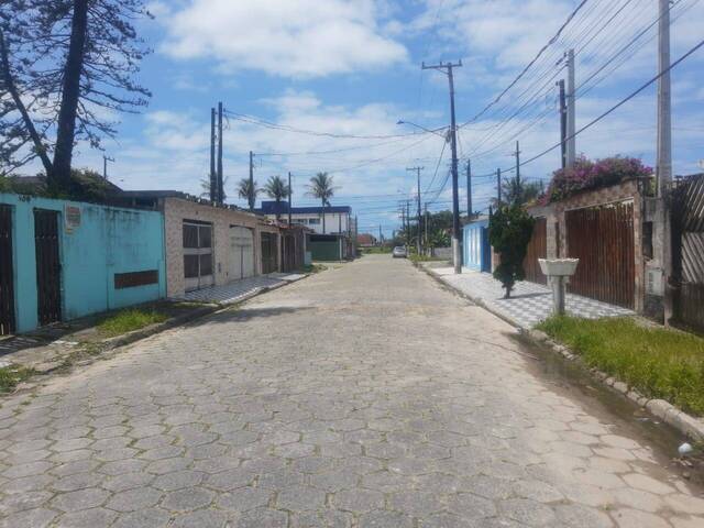 Casa para Venda em Mongaguá - 2