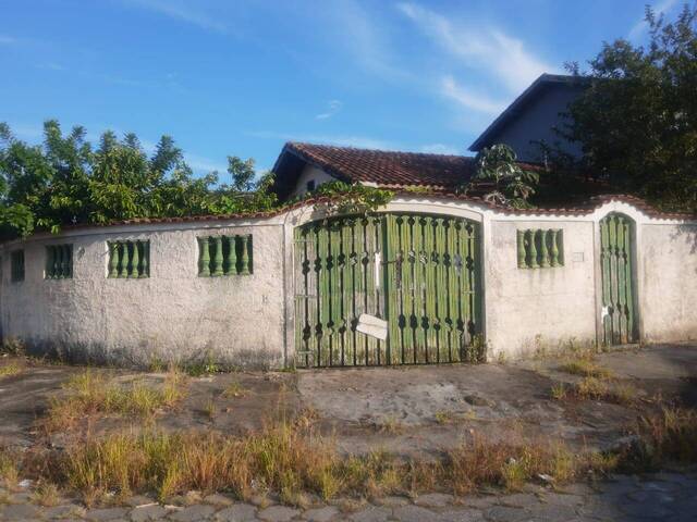 #1048 - Casa para Venda em Mongaguá - SP - 2