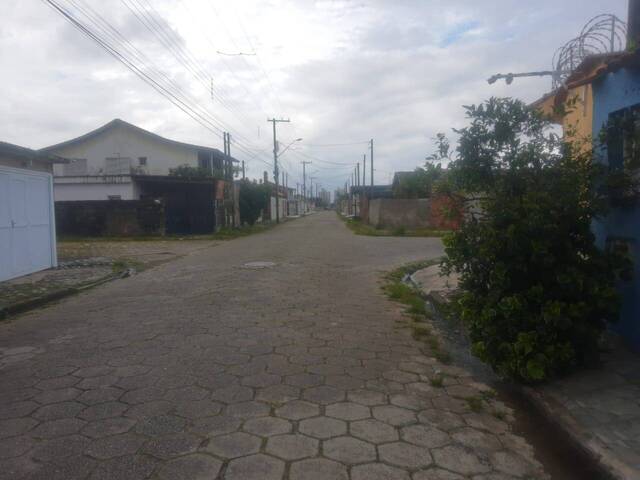 Casa para Venda em Mongaguá - 2