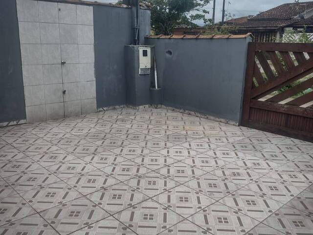 Casa para Venda em Mongaguá - 2