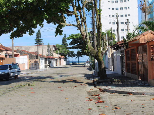 #1227 - Casa para Venda em Mongaguá - SP