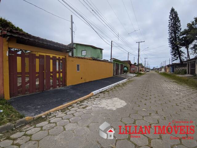 Casa para Venda em Mongaguá - 2