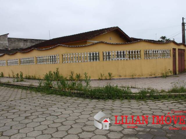 Casa para Venda em Mongaguá - 2