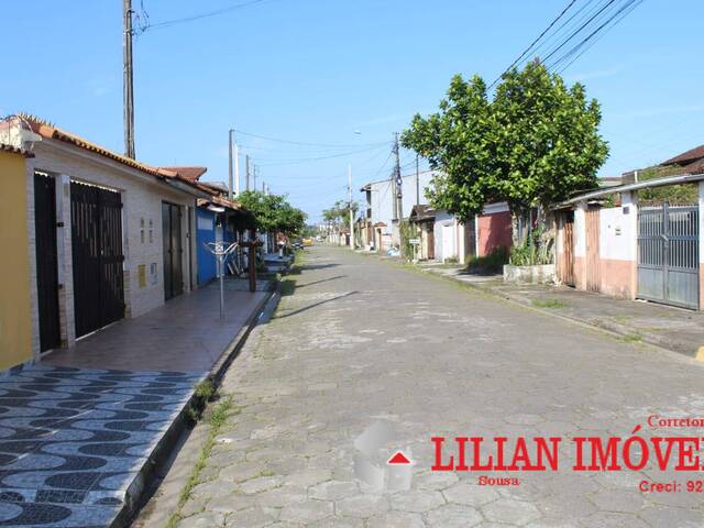 Casa para Venda em Itanhaém - 3