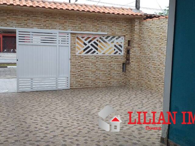 Casa para Venda em Mongaguá - 2