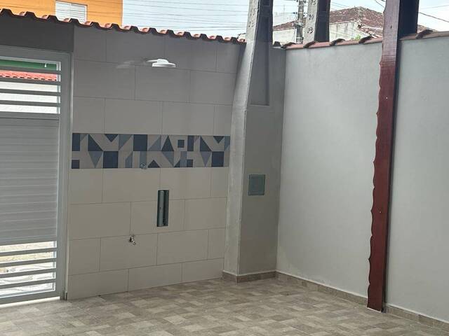 Casa para Venda em Mongaguá - 2