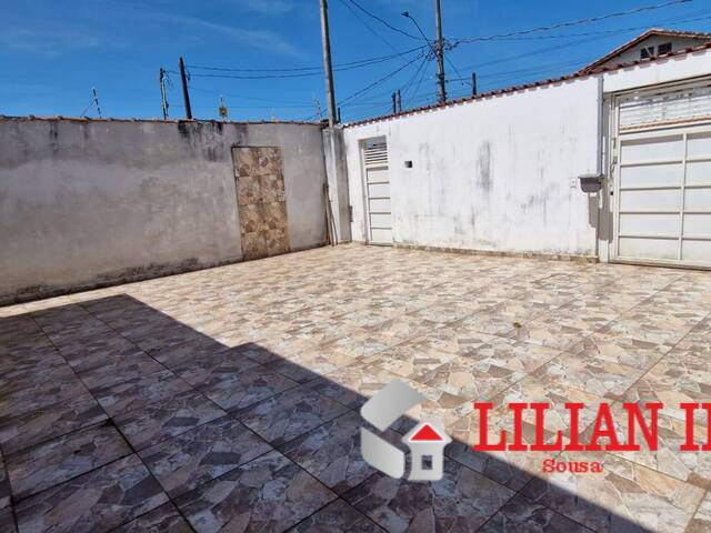 #1952 - Casa para Venda em Mongaguá - SP - 2