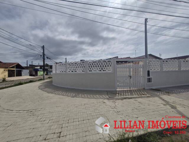 Casa para Venda em Mongaguá - 2