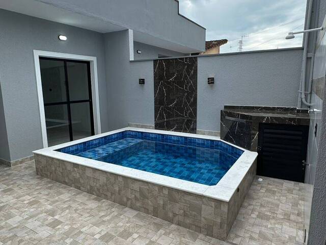 Venda em Jardim Santana - Mongaguá