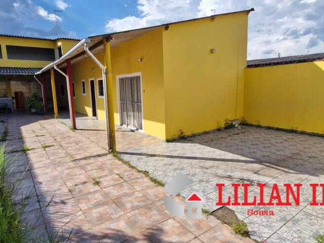 Casa para Venda em Mongaguá - 2