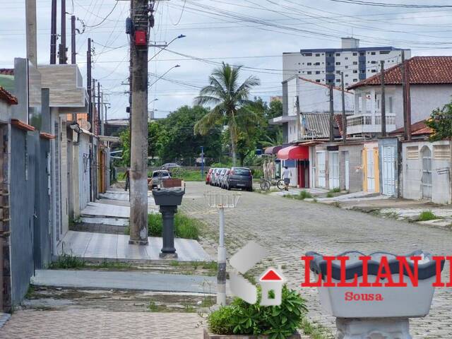 #2027 - Casa para Venda em Mongaguá - SP - 2
