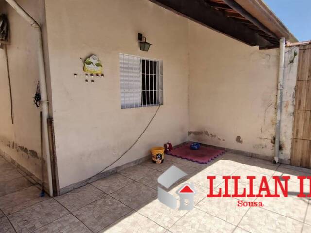 #2040 - Casa para Venda em Mongaguá - SP - 1