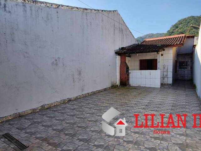 #2111 - Casa para Venda em Mongaguá - SP