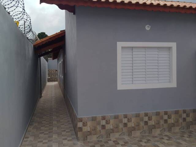 #2116 - Casa para Venda em Mongaguá - SP