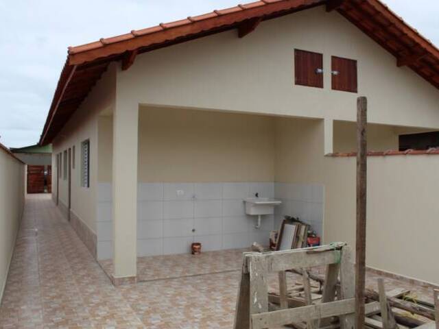 Casa para Venda em Mongaguá - 2