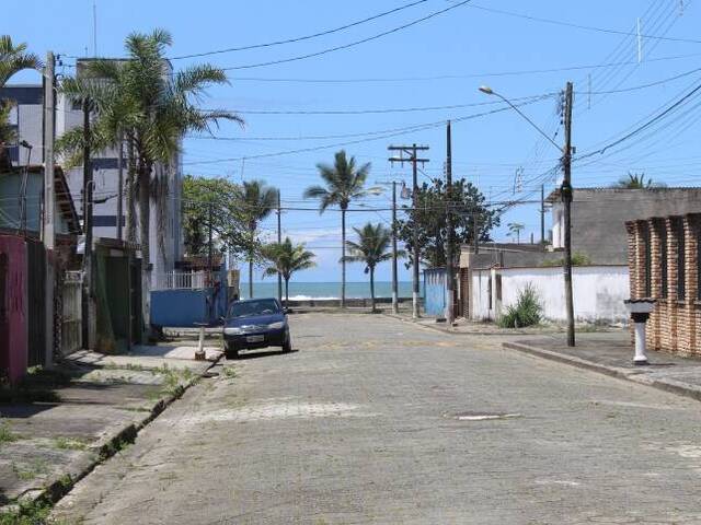 Casa de Praia para Venda em Mongaguá - 4