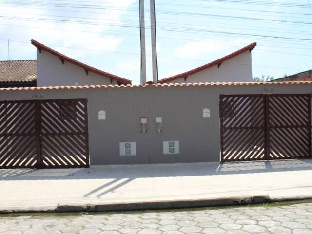 Casa para Venda em Mongaguá - 2