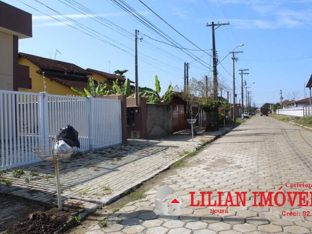 #1266 - Sobrado para Venda em Mongaguá - SP